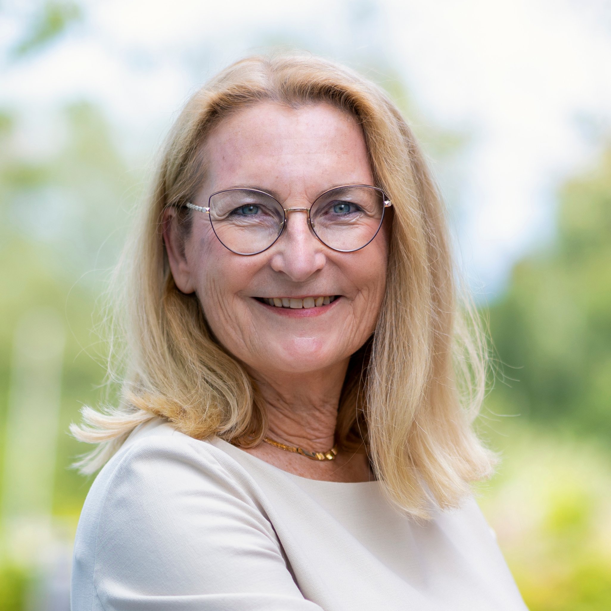 Prof. Dr. Andrea Back